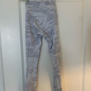 Lululemon Wunder Under High-Rise tight 25” Luxtreme